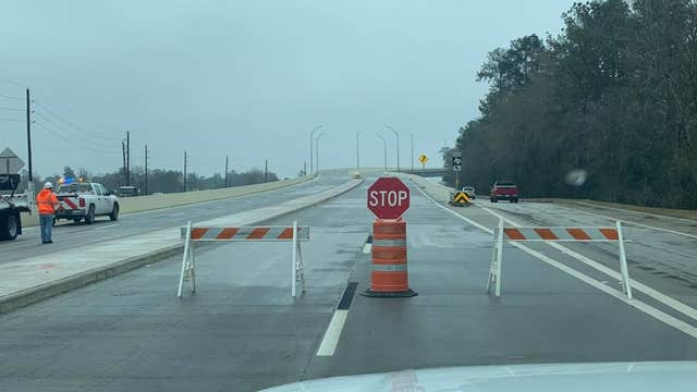 10 vehicles involved in crash on overpass in Magnolia