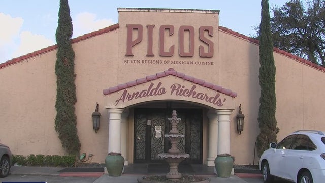 Houston restaurant owner said people threatened to call ICE for keeping mask policy