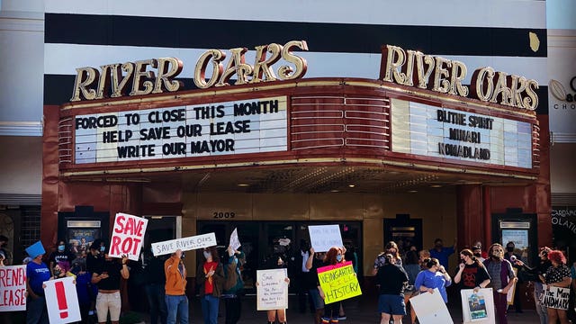 Iconic Houston River Oaks Theater at risk of closing at end of month, over lease negotiations