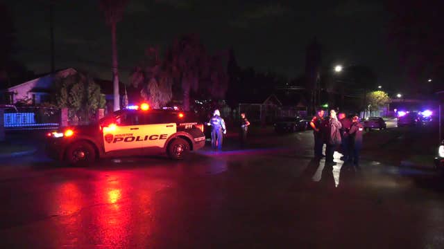 HPD: Man shot while working on vehicle in east Houston