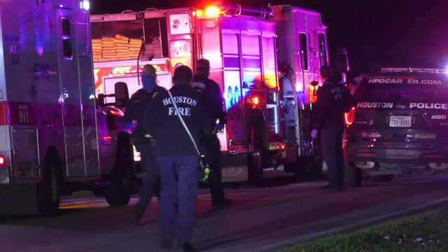 2 fatally shot, 3 wounded in north Houston