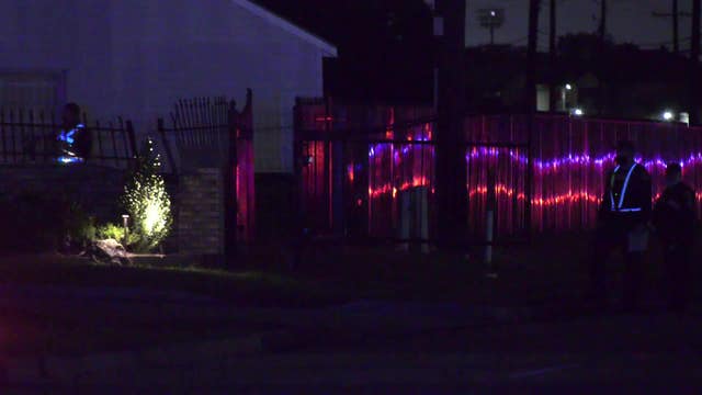 Driver dead, passenger injured in crash in north Houston