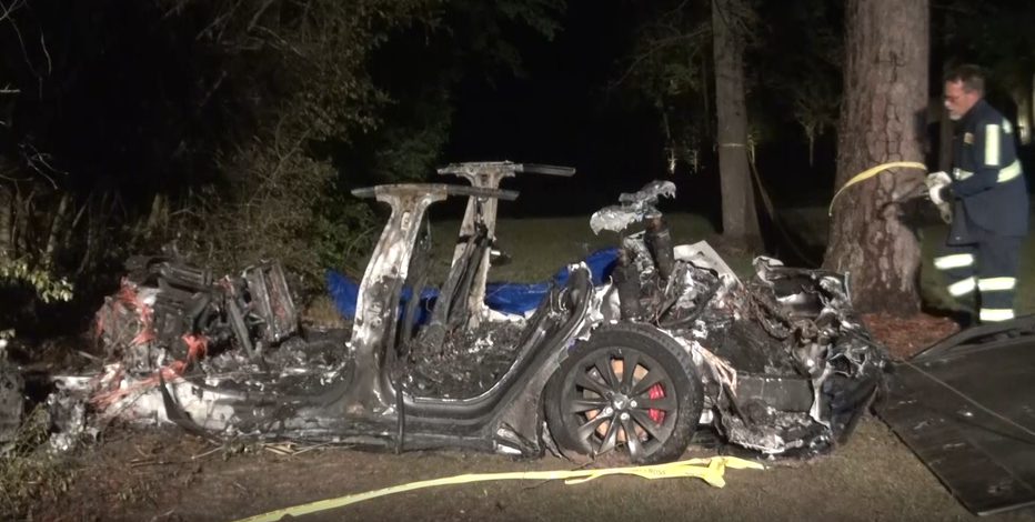 Telsa CEO Elon Musk responds to accident where 2 were killed in accident involving self-driving Tesla