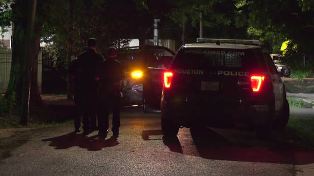 15-year-old boy shot in face at southeast Houston home