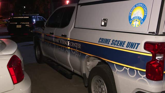 Deadly shooting in parking lot of north Houston apartment complex