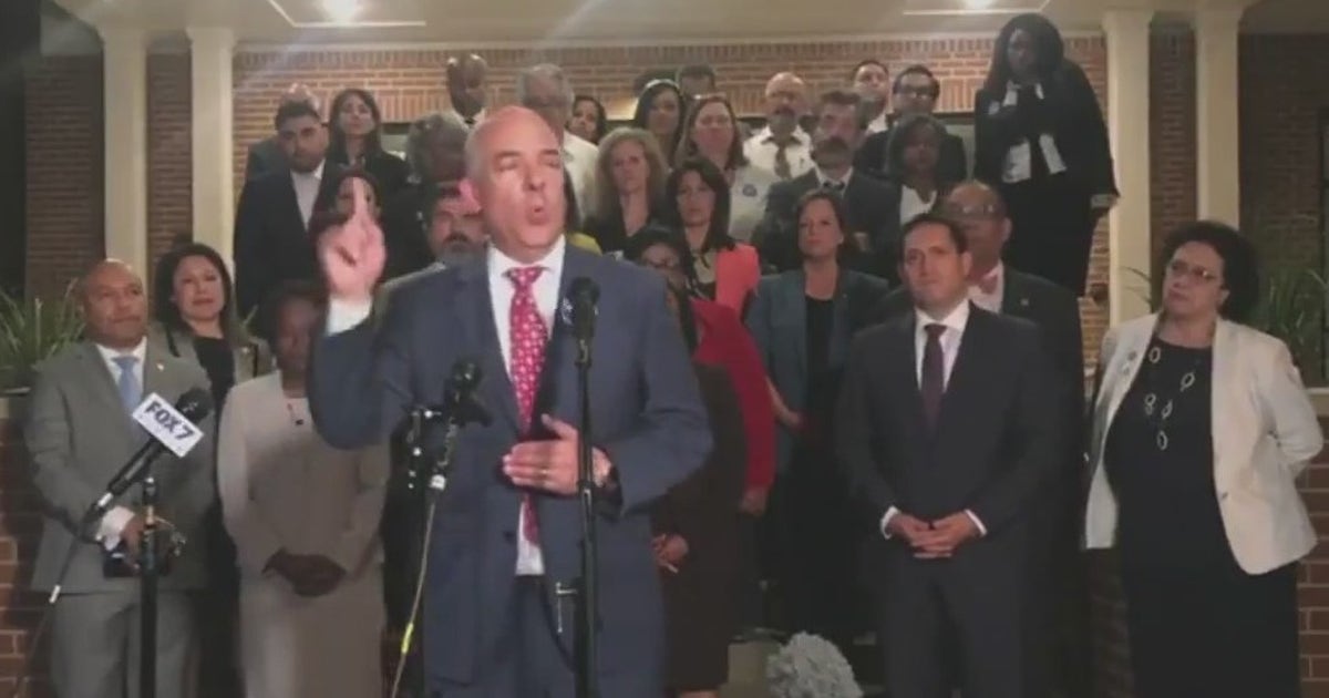 Dems walk out of Texas House leave voting bill without a quorum - What ...
