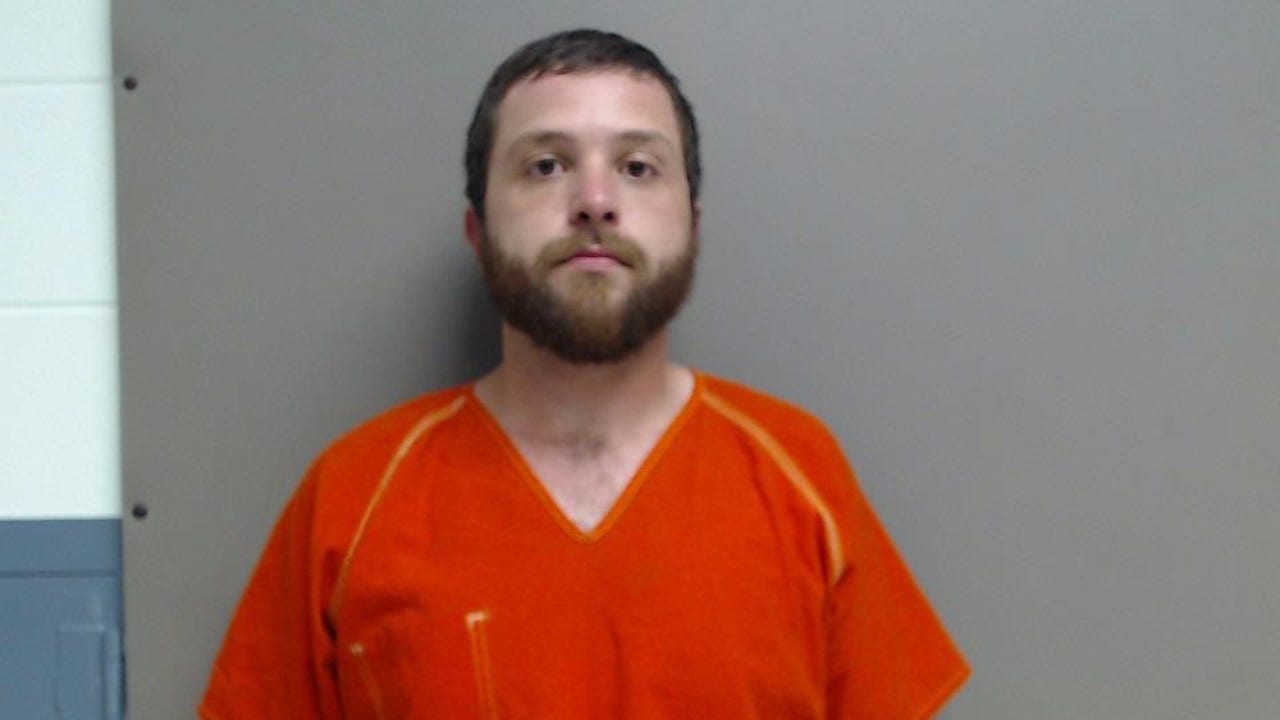 CRIME DYLAN 7’1 Police: Man confesses to stabbing neighbor to death