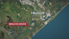 Body recovered during search for missing person after boat capsized near Freeport