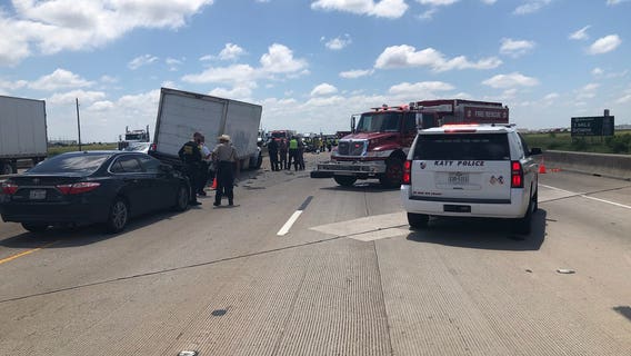 DPS Troopers investigating deadly crash in Waller Co.