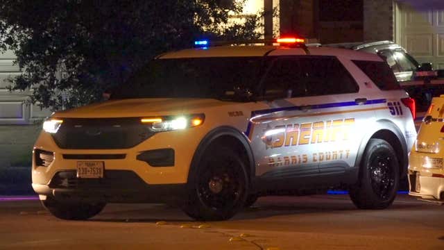2 teens shot during house party in SW Harris County