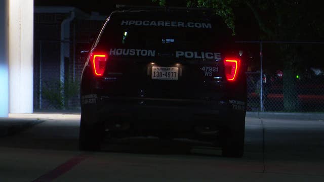 Teen dies after being shot in moving vehicle in SW Houston