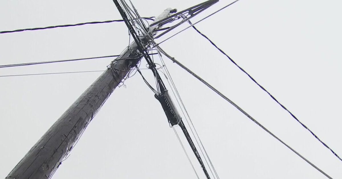 Houston power outage tracker: CenterPoint, Entergy maps, numbers; report an outage