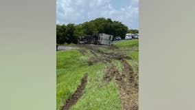 10 people seen running from major crash in Wharton County, 1 killed and another airlifted to hospital