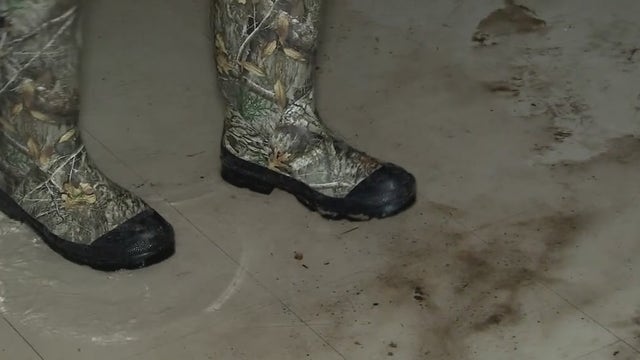 Houston renters face more health hazards in apartments after sewage leak