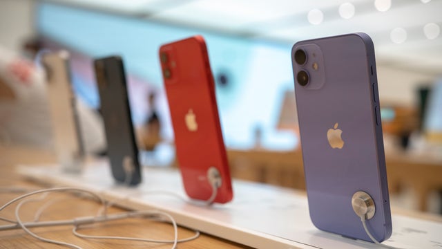 Federal regulators move to give Americans freedom to repair consumer electronics