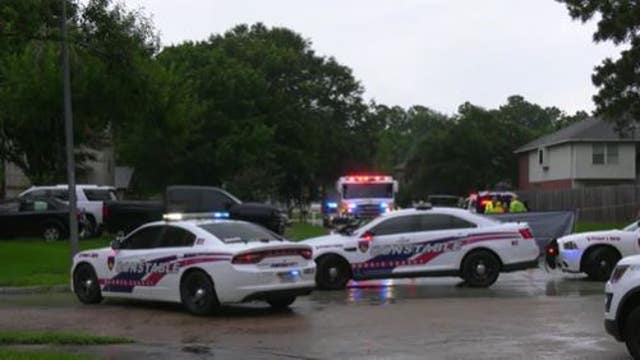 Toddler killed after getting hit by car in northwest Houston, constable deputies say