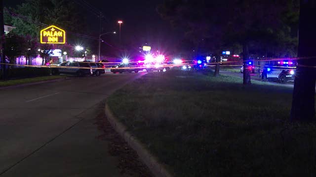 3 dead, including suspect, following shooting at NW Houston motel; 2 injured
