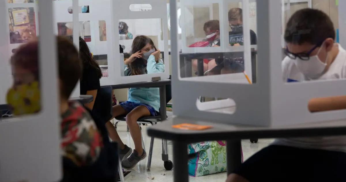 Texas Supreme Court temporarily allows school mask mandates to remain ...