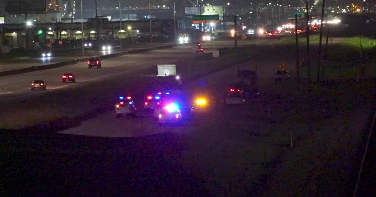 Driver dies after crashing into back of 18-wheeler in east Harris ...