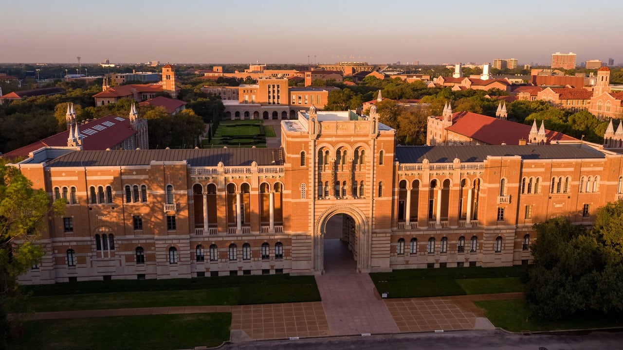 Rice University extending online learning and delays first day of