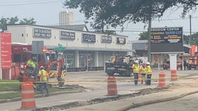 Gas leak tapped along Southwest Fwy; feeder at Shepherd still closed