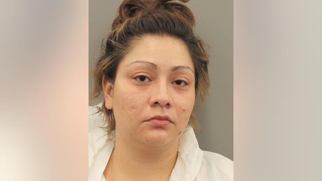1 dead, 1 injured in north Houston stabbing; woman charged