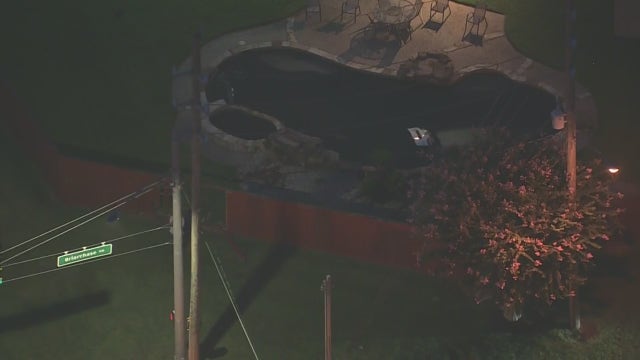 Pursuit ends with car in swimming pool in northwest Harris Co.