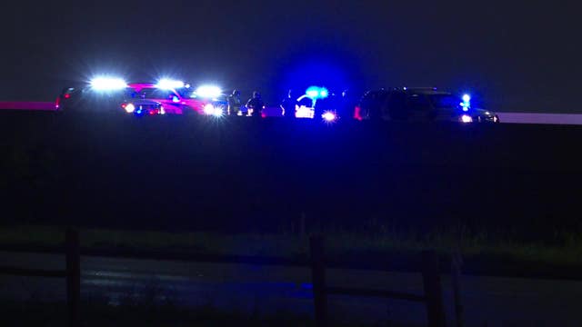 Pct. 2 toll road deputy struck by pickup truck in SE Houston, authorities say