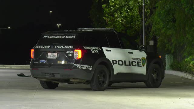Police: Man shot during dispute with child's mother at Houston gas station
