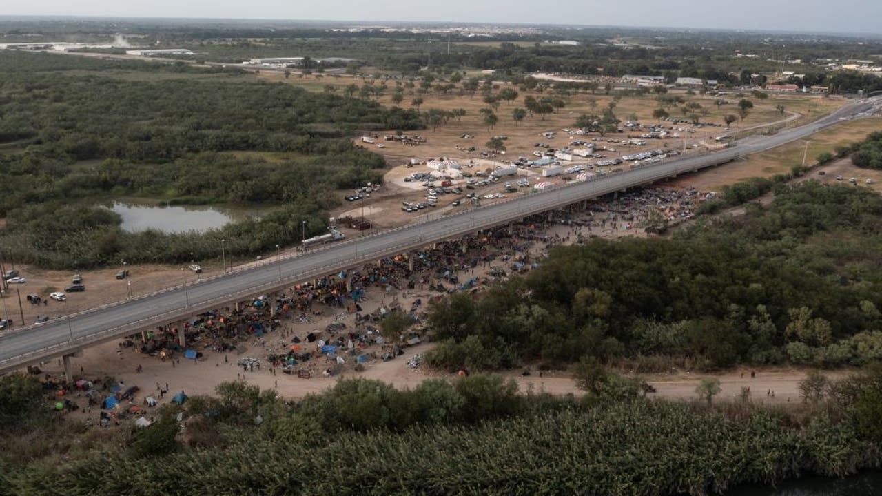 A Haitian migrant's harrowing journey to the Texas-Mexico border