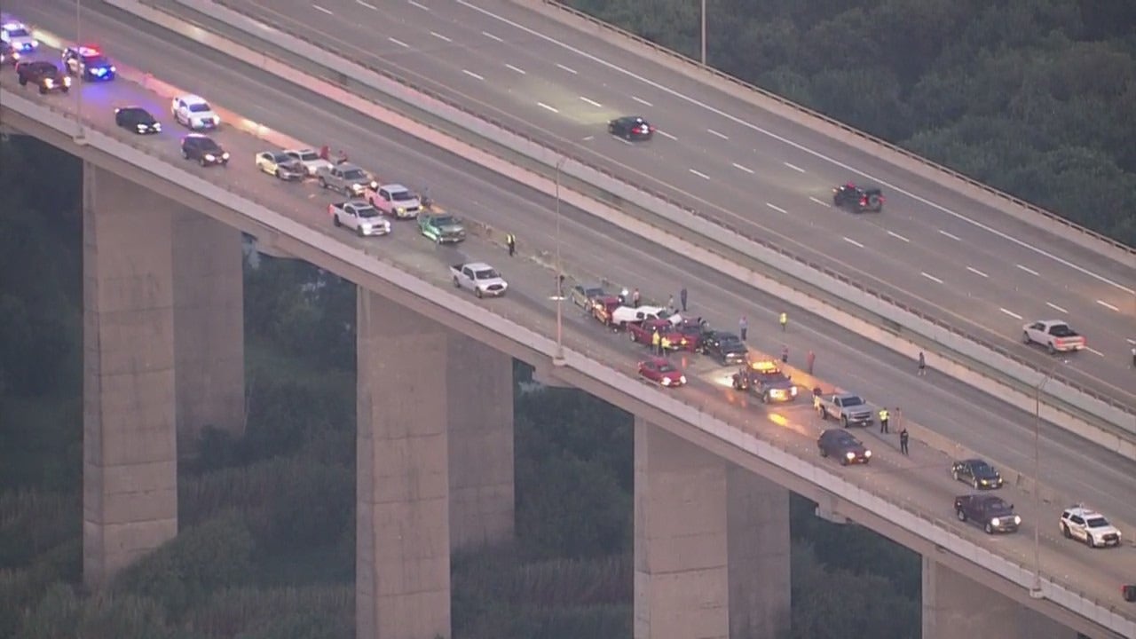 Several vehicles involved in crash on Fred Hartman Bridge FOX 26 Houston Several vehicles involved in crash on Fred Hartman Bridge FOX 26 Houston