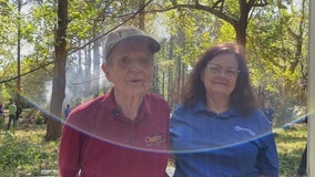 Dozens of volunteers come to the rescue for Santa Fe couple