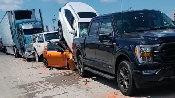 Pile-up on I-10 EB in Austin County stops traffic for miles