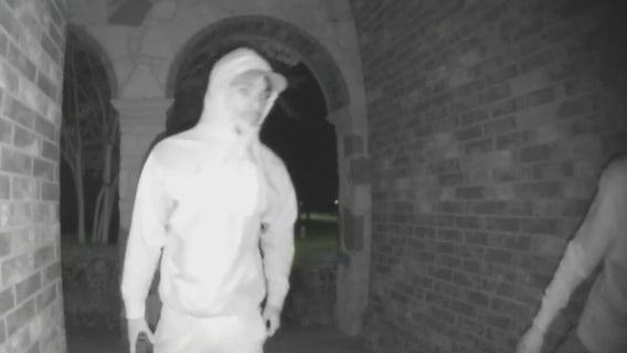 VIDEO: Armed robbers bust into home and steal from a Sugar Land family