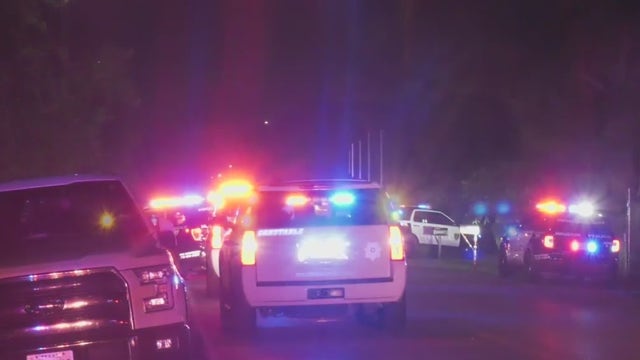 Harris Co. Pct. 1 deputy constable 'severely injured' in north Houston; suspect dead