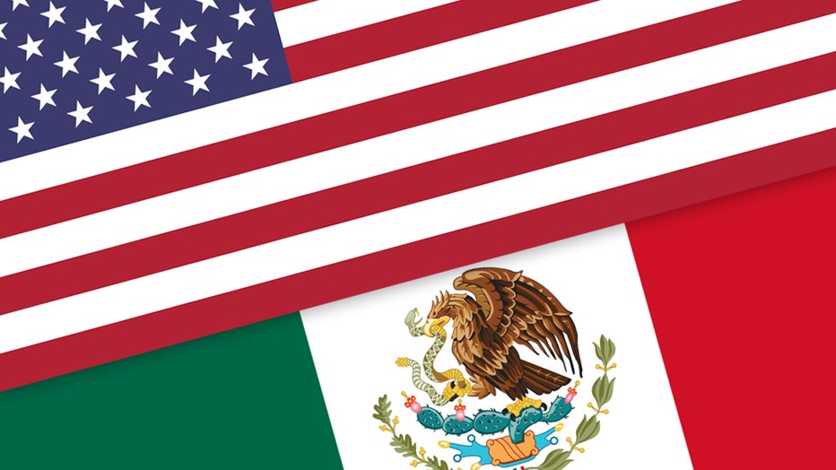 usa mexico flags