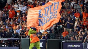 Astros strike back in Game 2 of the World Series against the Braves, 7-2