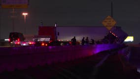 18-wheeler jackknifes on Katy Freeway near Heights Blvd