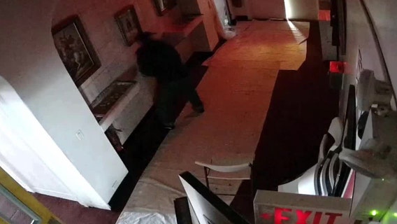 Man steals $800 from church collection box