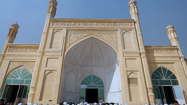 Kabul mosque explosion kills 5 civilians, Taliban says