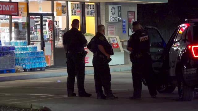 Man injured in shooting outside of convenience store in NW Houston