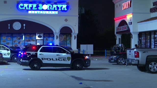 1 dead, 2 injured after shooting in southwest Houston