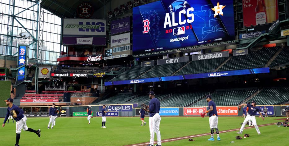 Houston Astros fan makes jersey with 80,000 Swarovski crystals