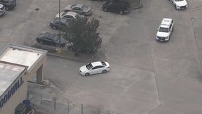 Suspect dead after exchange of gunfire at end of pursuit in Houston: authorities