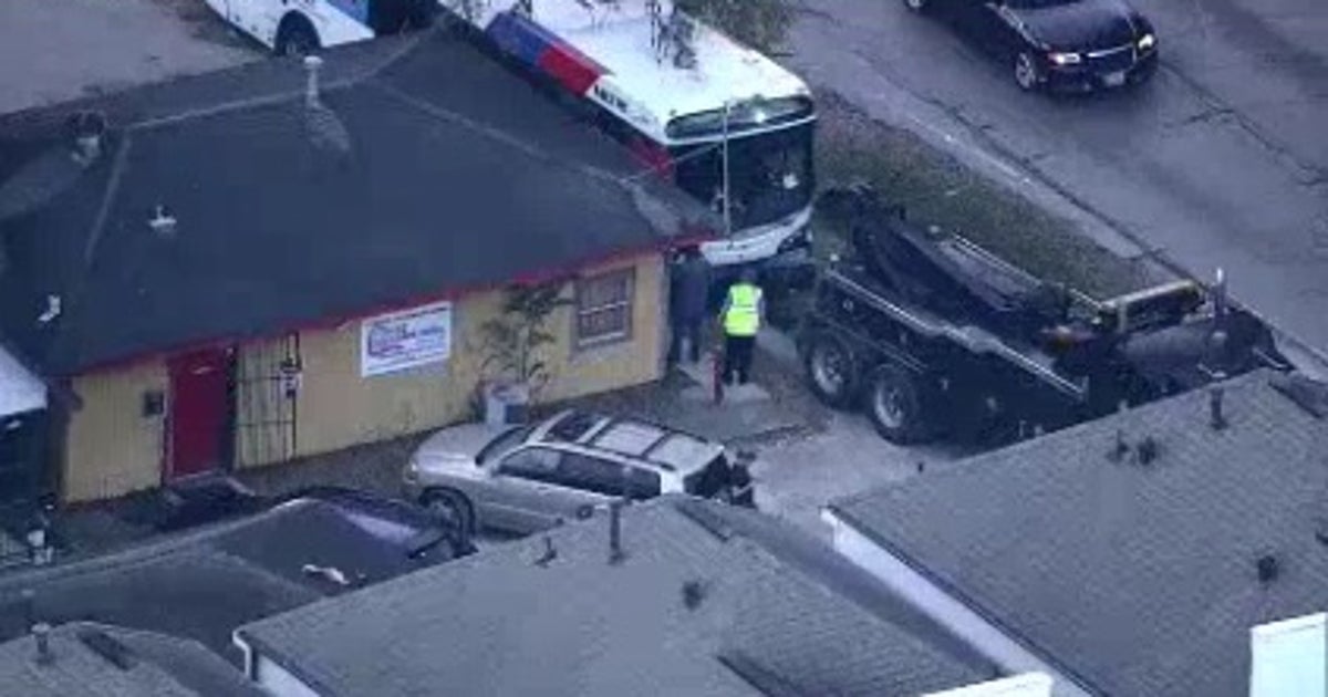 Three injured after crash involving METRO bus in NW Houston | FOX 26 ...