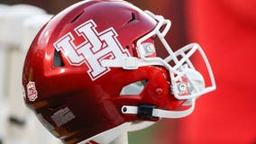 No. 21 Houston edges Auburn 17-13 in Birmingham Bowl