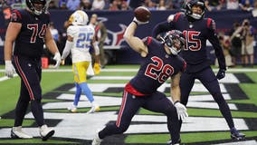 Texans two-step around COVID roster shuffle for a win