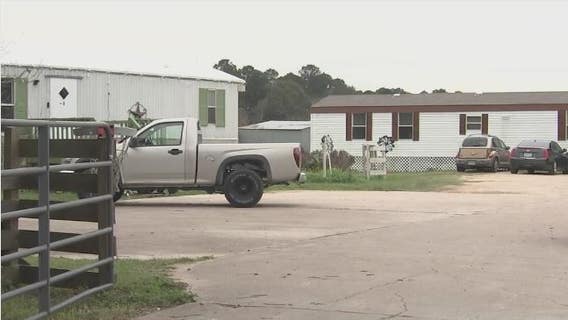 Renters whose landlord didn't pay the mortgage learn they can stay in their homes through the holidays