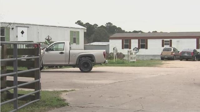 Renters whose landlord didn't pay the mortgage learn they can stay in their homes through the holidays