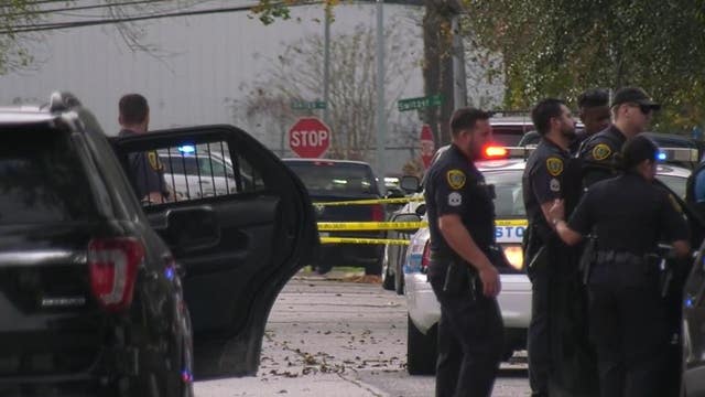 Man shot in gunfight with Houston police after threatening 'to kill' family member